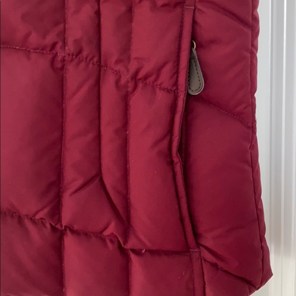 Eddie Bauer Down Vest with Faux Fur Collar -XS - Picture 2 of 7